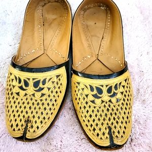 Indian Men's Wedding Majori Jutti black gold